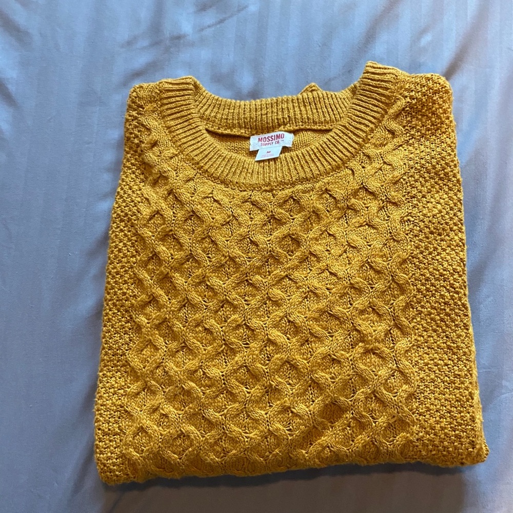 Yellow knitted Mossimo sweater